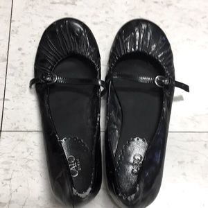 Platform black old style